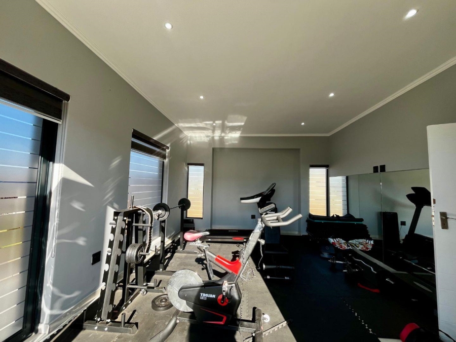 5 Bedroom Property for Sale in Six Fountains Residential Estate Gauteng