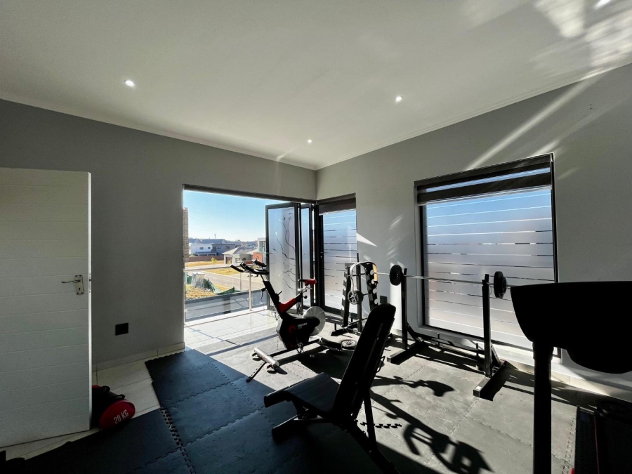 5 Bedroom Property for Sale in Six Fountains Residential Estate Gauteng