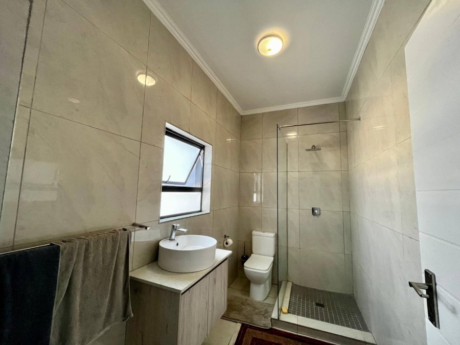 5 Bedroom Property for Sale in Six Fountains Residential Estate Gauteng