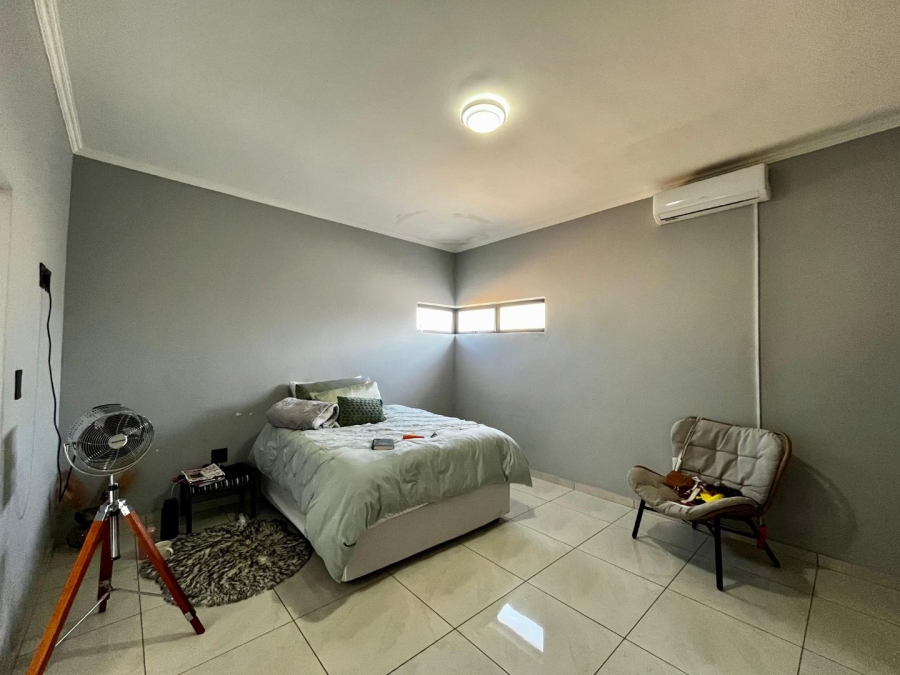 5 Bedroom Property for Sale in Six Fountains Residential Estate Gauteng