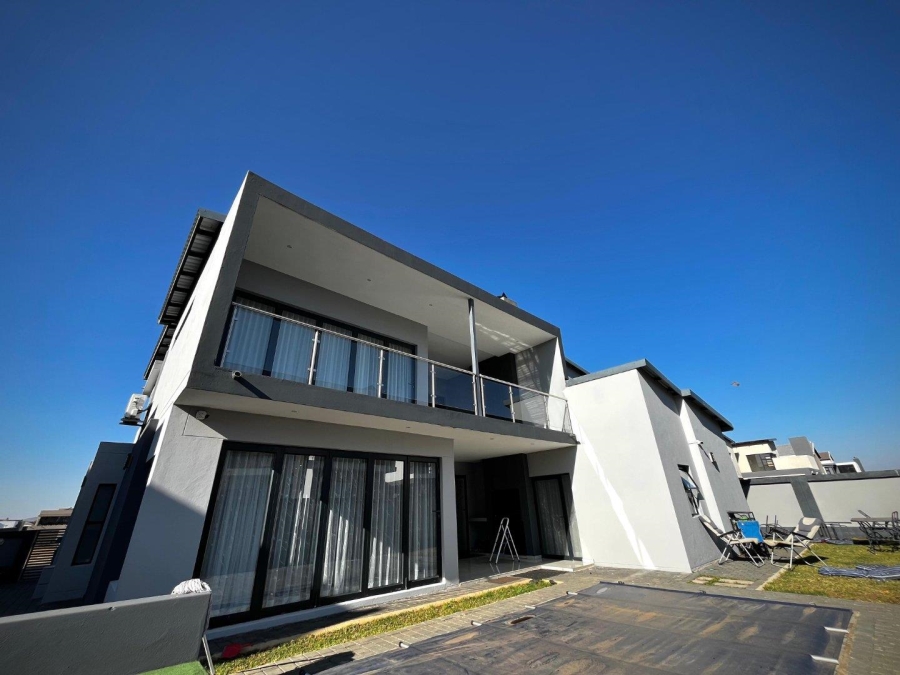 5 Bedroom Property for Sale in Six Fountains Residential Estate Gauteng