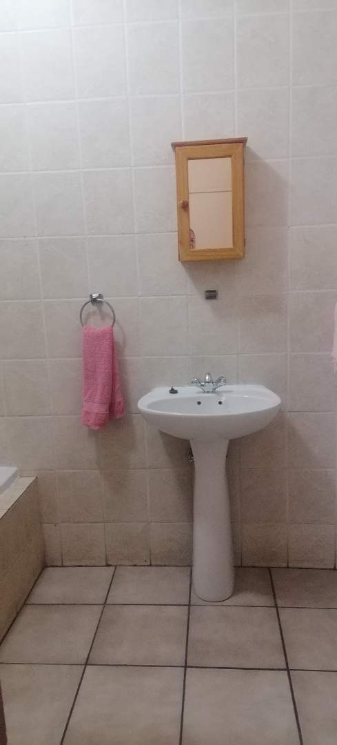 1 Bedroom Property for Sale in Springs Central Gauteng