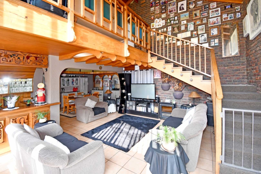 4 Bedroom Property for Sale in Morehill Gauteng