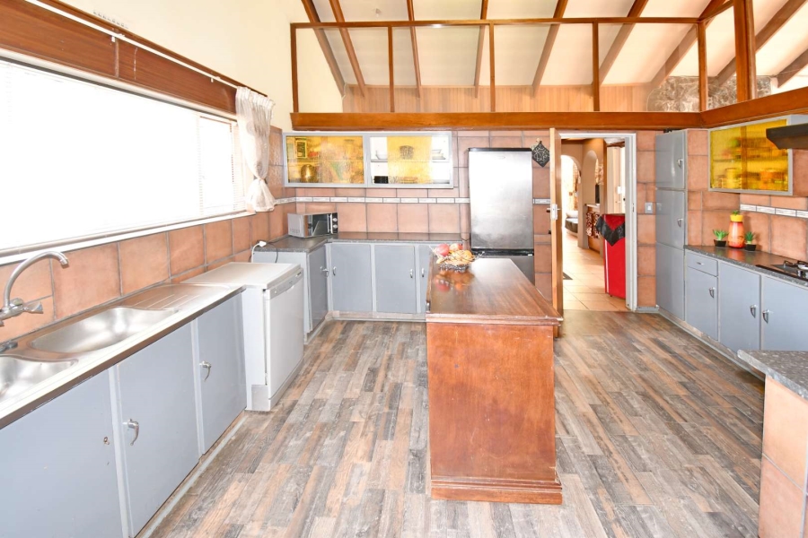 4 Bedroom Property for Sale in Morehill Gauteng