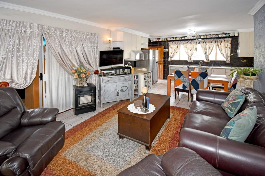 4 Bedroom Property for Sale in Morehill Gauteng