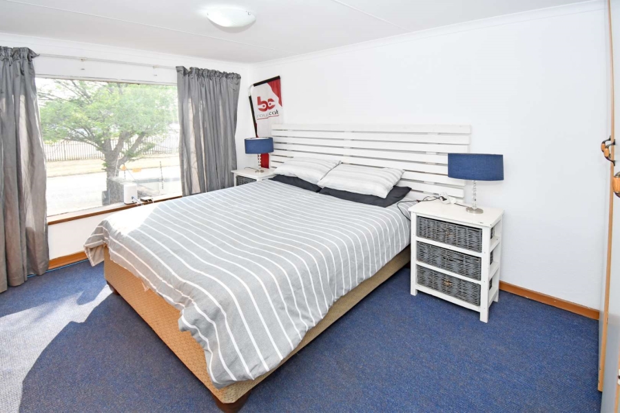 4 Bedroom Property for Sale in Morehill Gauteng