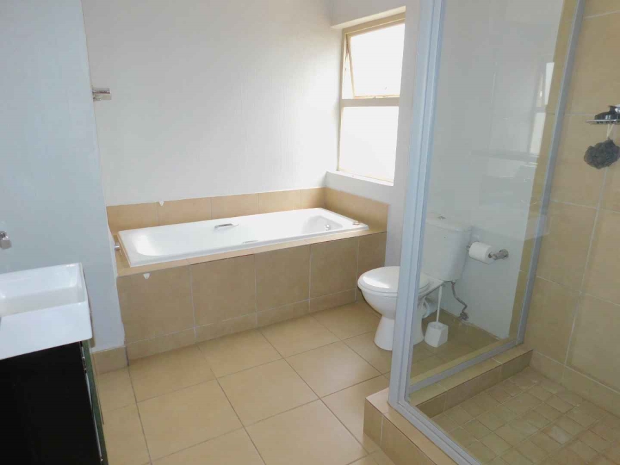 2 Bedroom Property for Sale in Fourways Gauteng
