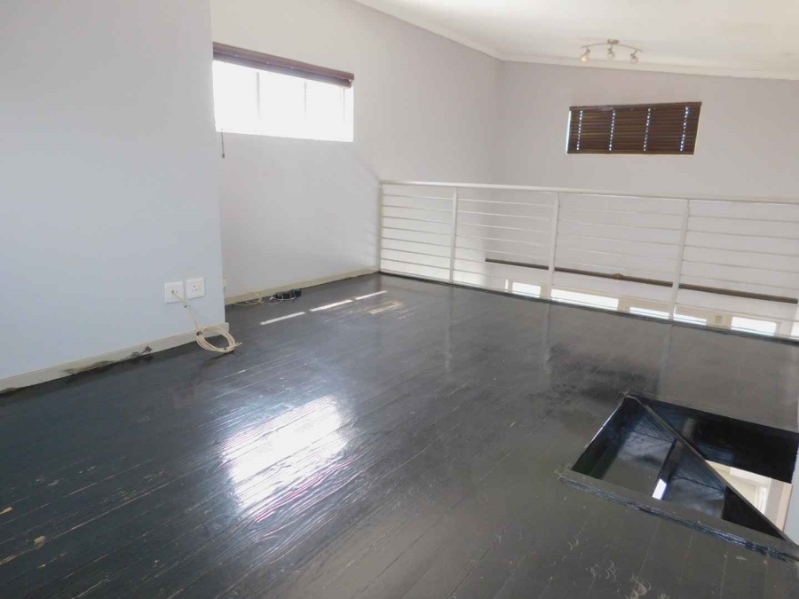 2 Bedroom Property for Sale in Fourways Gauteng