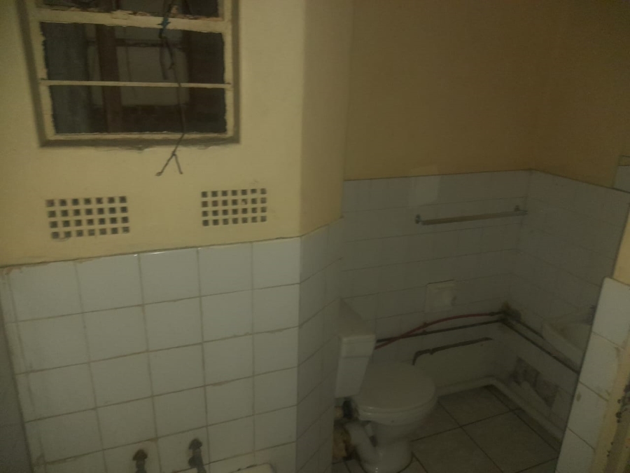 1 Bedroom Property for Sale in Hillbrow Gauteng