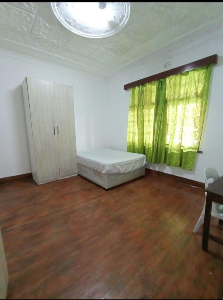 5 Bedroom Property for Sale in Brixton Gauteng