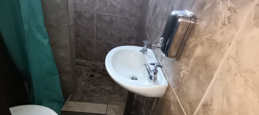 5 Bedroom Property for Sale in Brixton Gauteng