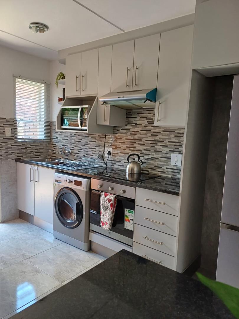 2 Bedroom Property for Sale in Edleen Gauteng