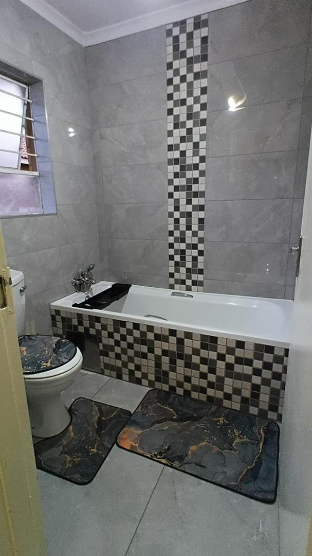 2 Bedroom Property for Sale in Edleen Gauteng