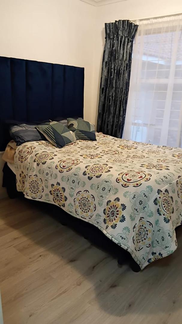 2 Bedroom Property for Sale in Edleen Gauteng