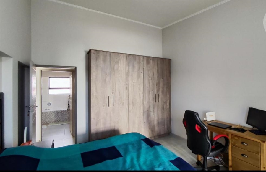 2 Bedroom Property for Sale in Kempton Park West Gauteng