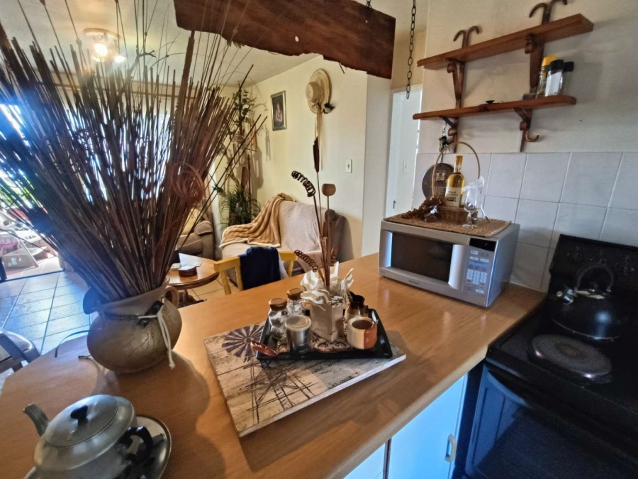 1 Bedroom Property for Sale in Die Hoewes Gauteng