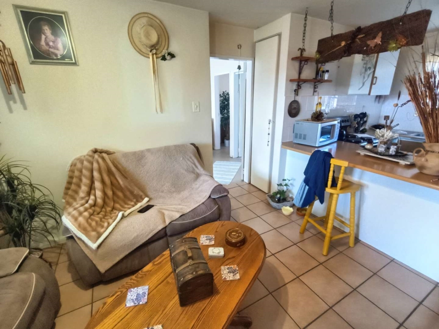 1 Bedroom Property for Sale in Die Hoewes Gauteng