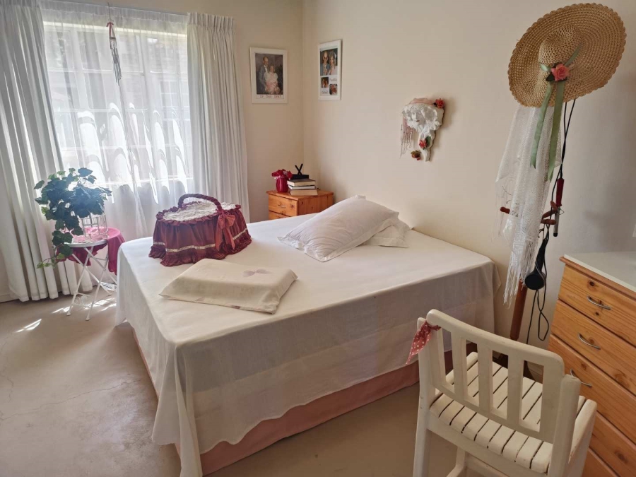 1 Bedroom Property for Sale in Die Hoewes Gauteng