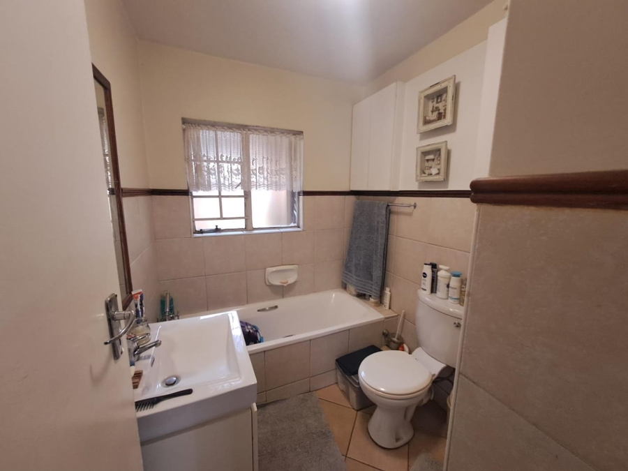 2 Bedroom Property for Sale in Eco Park Gauteng
