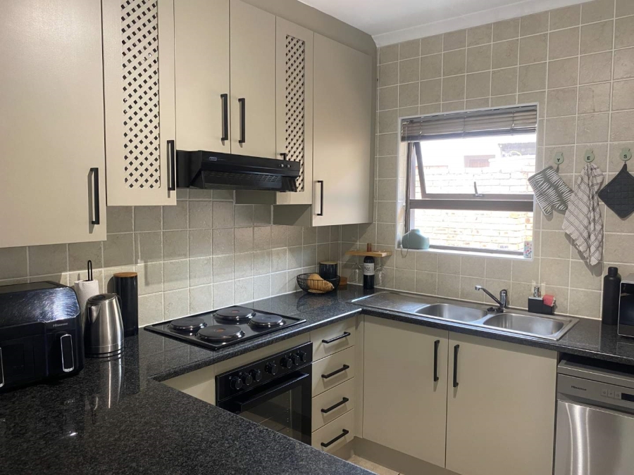 To Let 2 Bedroom Property for Rent in Chancliff A H Gauteng