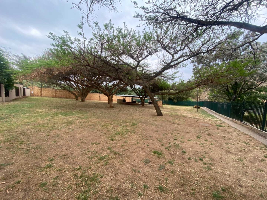 To Let 2 Bedroom Property for Rent in Chancliff A H Gauteng