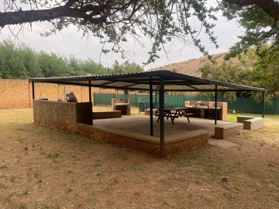 To Let 2 Bedroom Property for Rent in Chancliff A H Gauteng