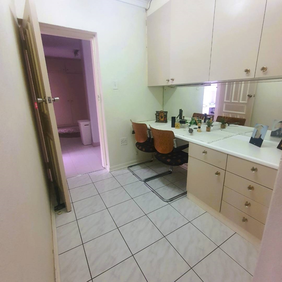 5 Bedroom Property for Sale in New Redruth Gauteng