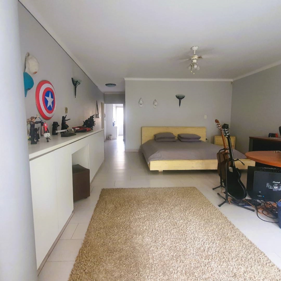 5 Bedroom Property for Sale in New Redruth Gauteng