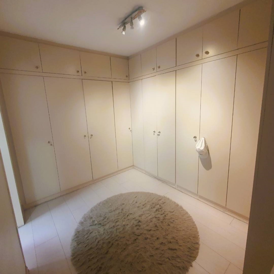 5 Bedroom Property for Sale in New Redruth Gauteng