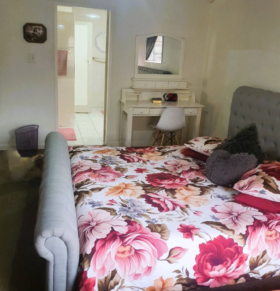 5 Bedroom Property for Sale in New Redruth Gauteng