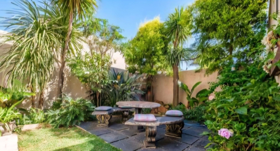 5 Bedroom Property for Sale in New Redruth Gauteng