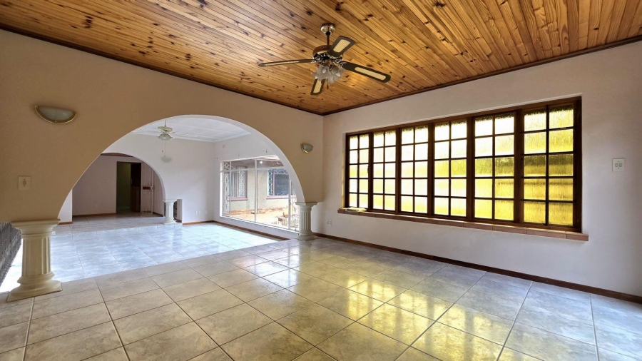 3 Bedroom Property for Sale in Nimrod Park Gauteng