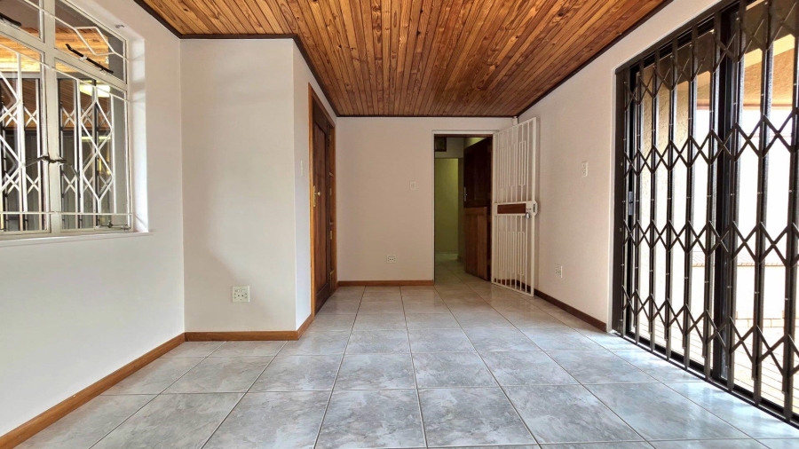 3 Bedroom Property for Sale in Nimrod Park Gauteng
