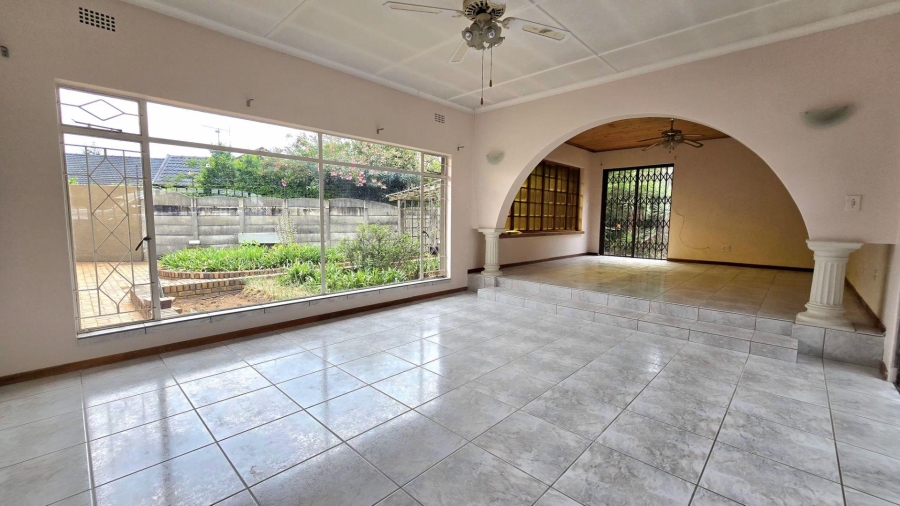 3 Bedroom Property for Sale in Nimrod Park Gauteng
