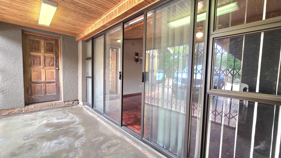 3 Bedroom Property for Sale in Nimrod Park Gauteng