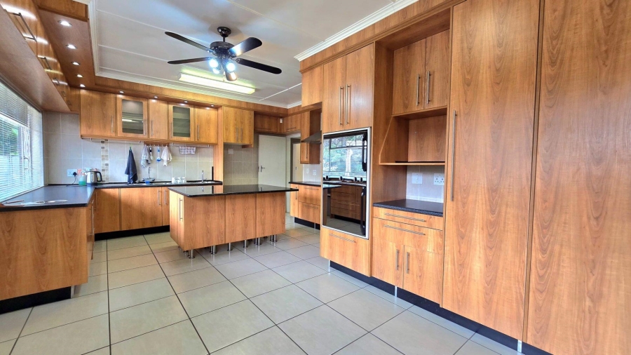 3 Bedroom Property for Sale in Nimrod Park Gauteng