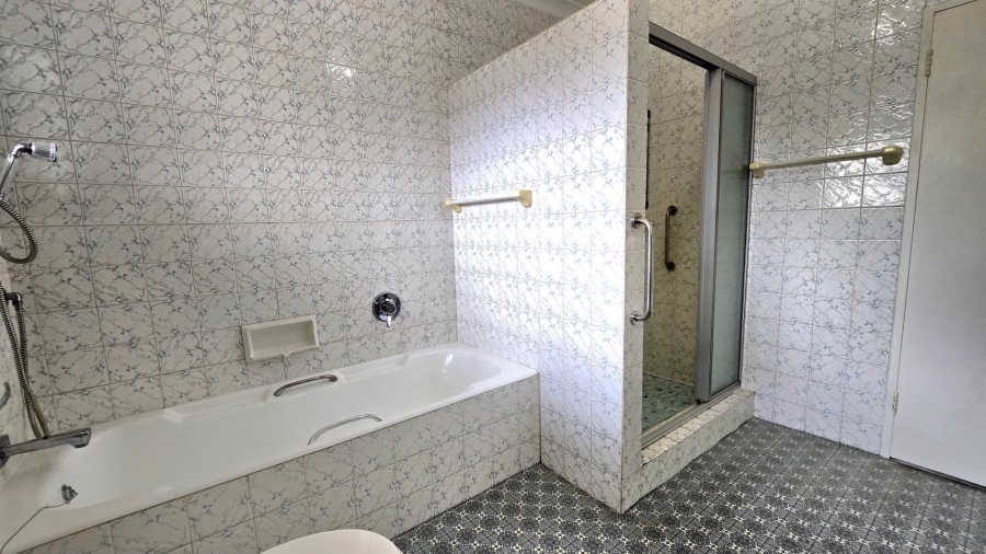 3 Bedroom Property for Sale in Nimrod Park Gauteng