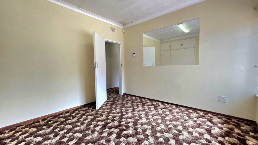3 Bedroom Property for Sale in Nimrod Park Gauteng