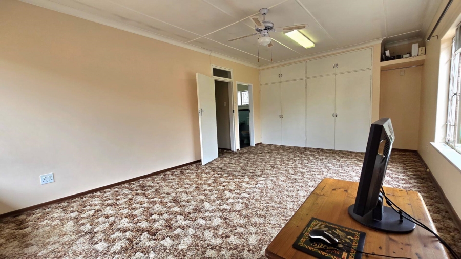 3 Bedroom Property for Sale in Nimrod Park Gauteng
