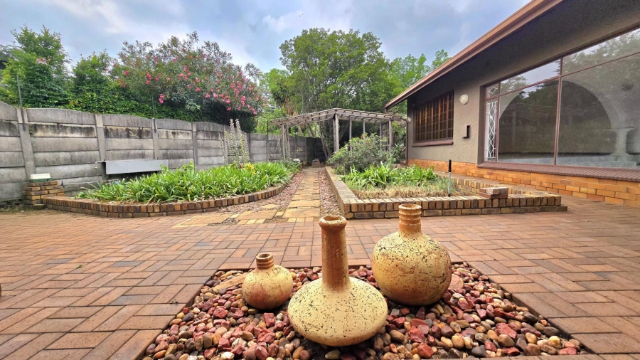 3 Bedroom Property for Sale in Nimrod Park Gauteng