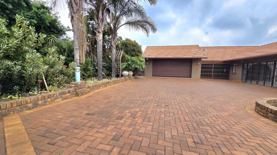 3 Bedroom Property for Sale in Nimrod Park Gauteng