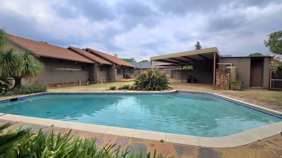 3 Bedroom Property for Sale in Nimrod Park Gauteng