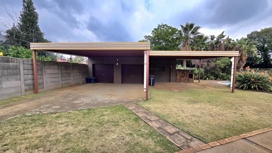 3 Bedroom Property for Sale in Nimrod Park Gauteng