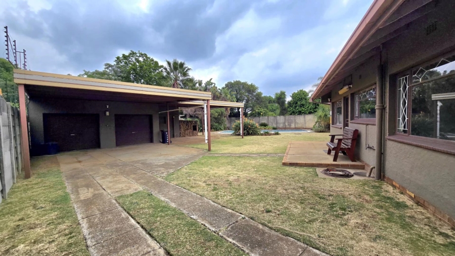 3 Bedroom Property for Sale in Nimrod Park Gauteng