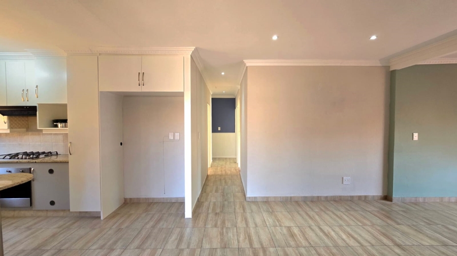 3 Bedroom Property for Sale in New Redruth Gauteng
