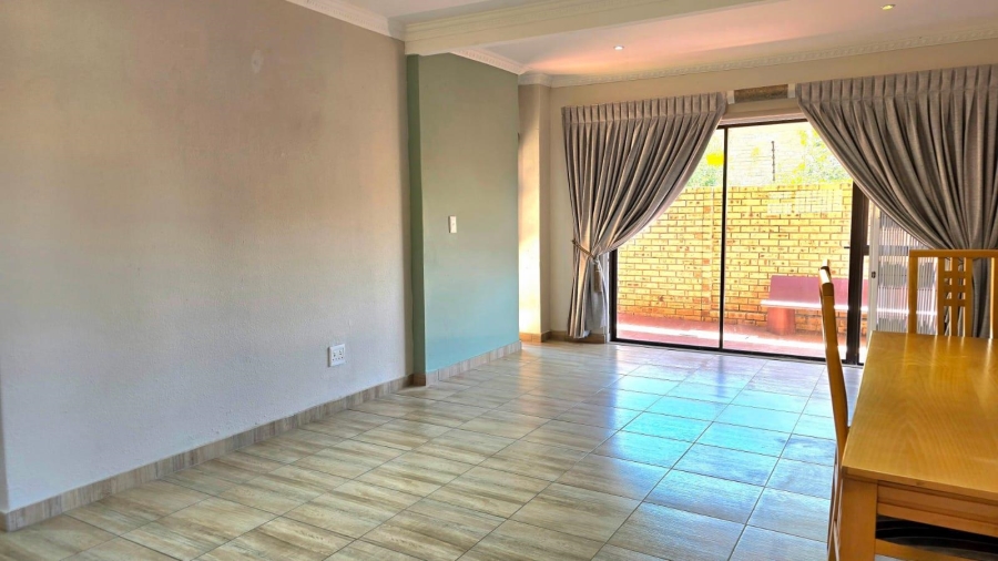 3 Bedroom Property for Sale in New Redruth Gauteng