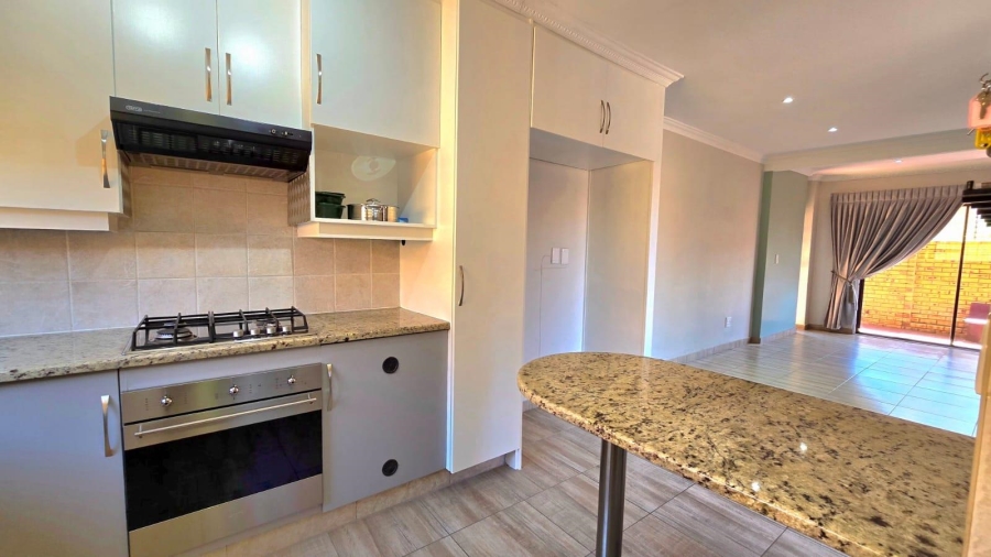 3 Bedroom Property for Sale in New Redruth Gauteng