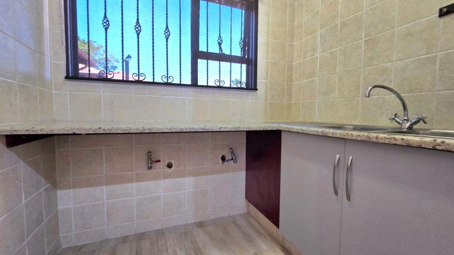 3 Bedroom Property for Sale in New Redruth Gauteng