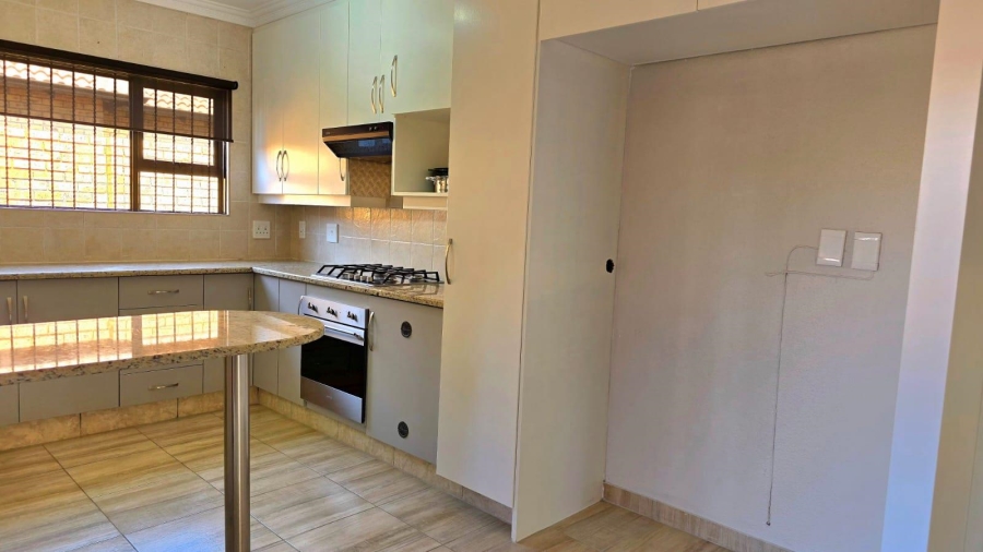 3 Bedroom Property for Sale in New Redruth Gauteng