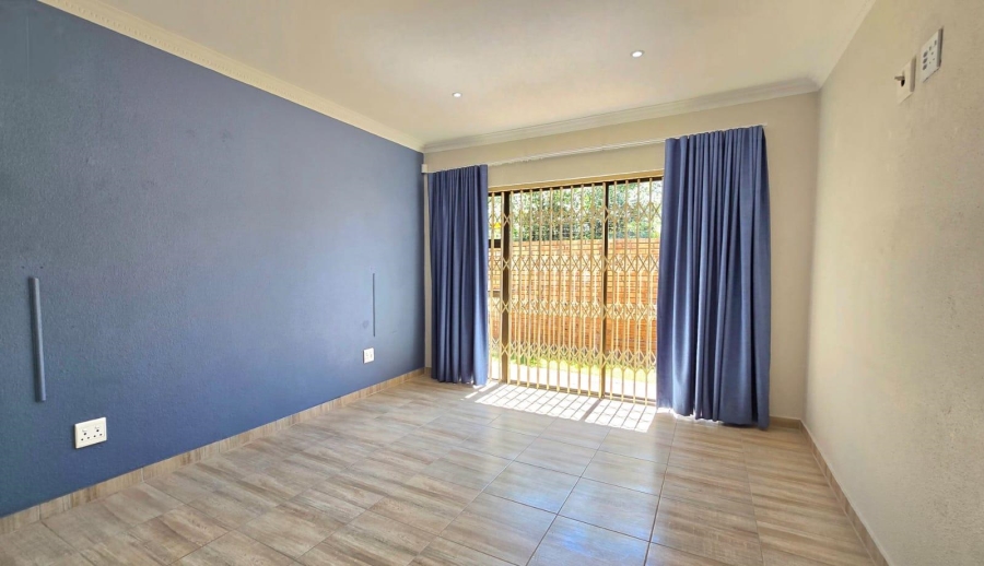 3 Bedroom Property for Sale in New Redruth Gauteng